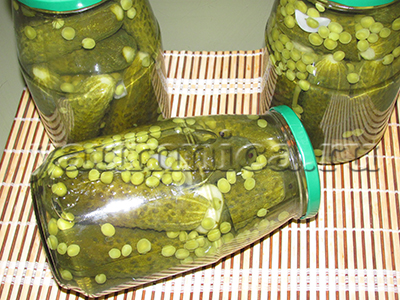 Консервированные огурцы с зеленым горошком пошаговый рецепт