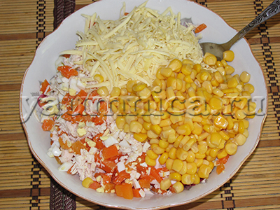 салаты с консервированной кукурузой рецепты