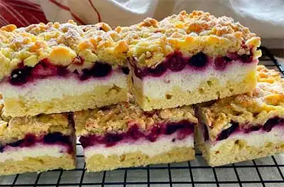 Пирог с творогом и ягодами - пошаговый рецепт с фото на lilyhammer.ru